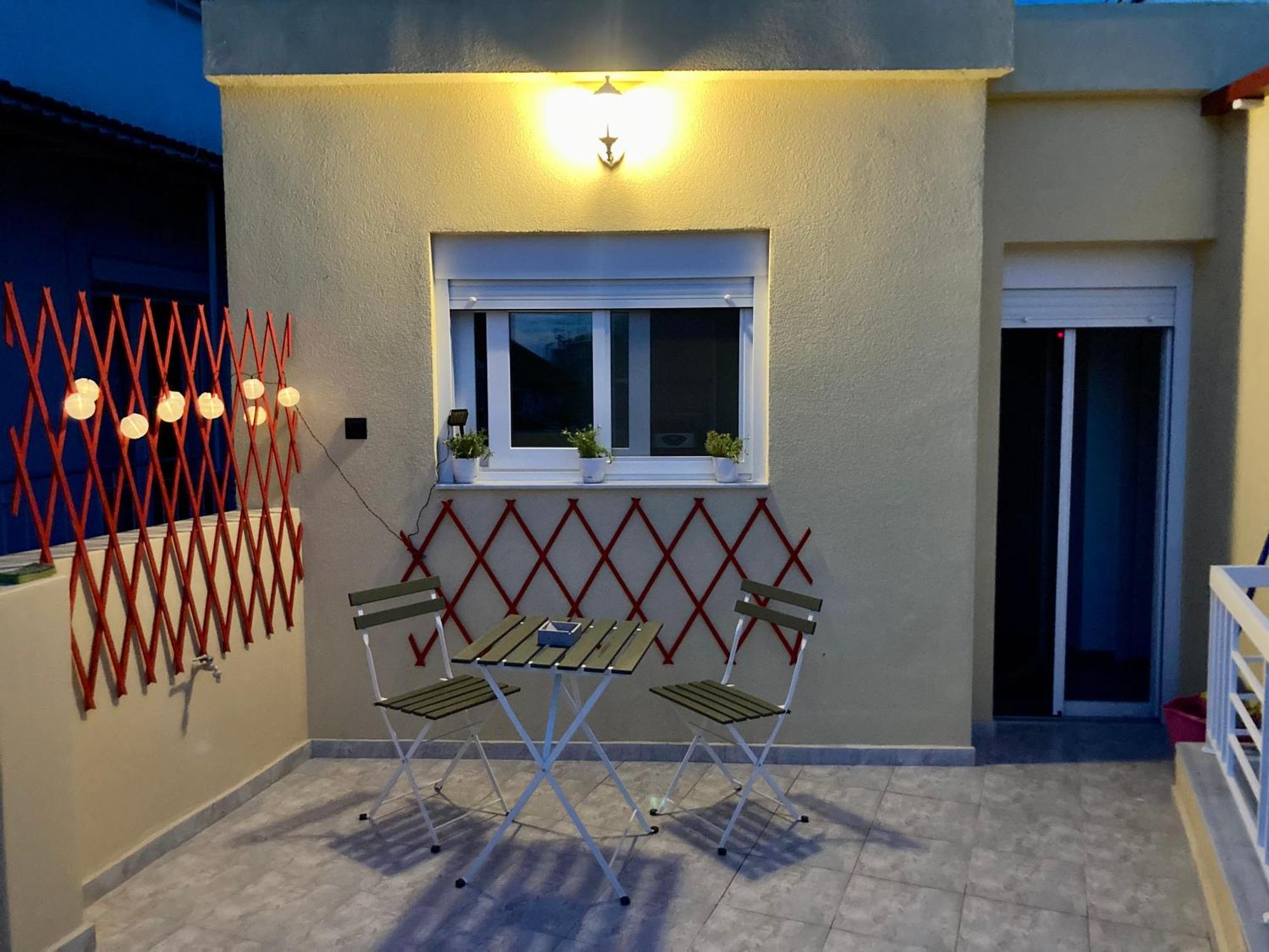 Modern Penthouse Thessaloniki Apartment Bagian luar foto
